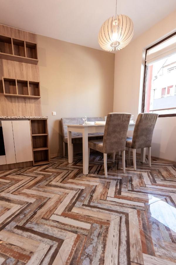 Bright 1Bdr Apartment With A Balcony Sofia Esterno foto