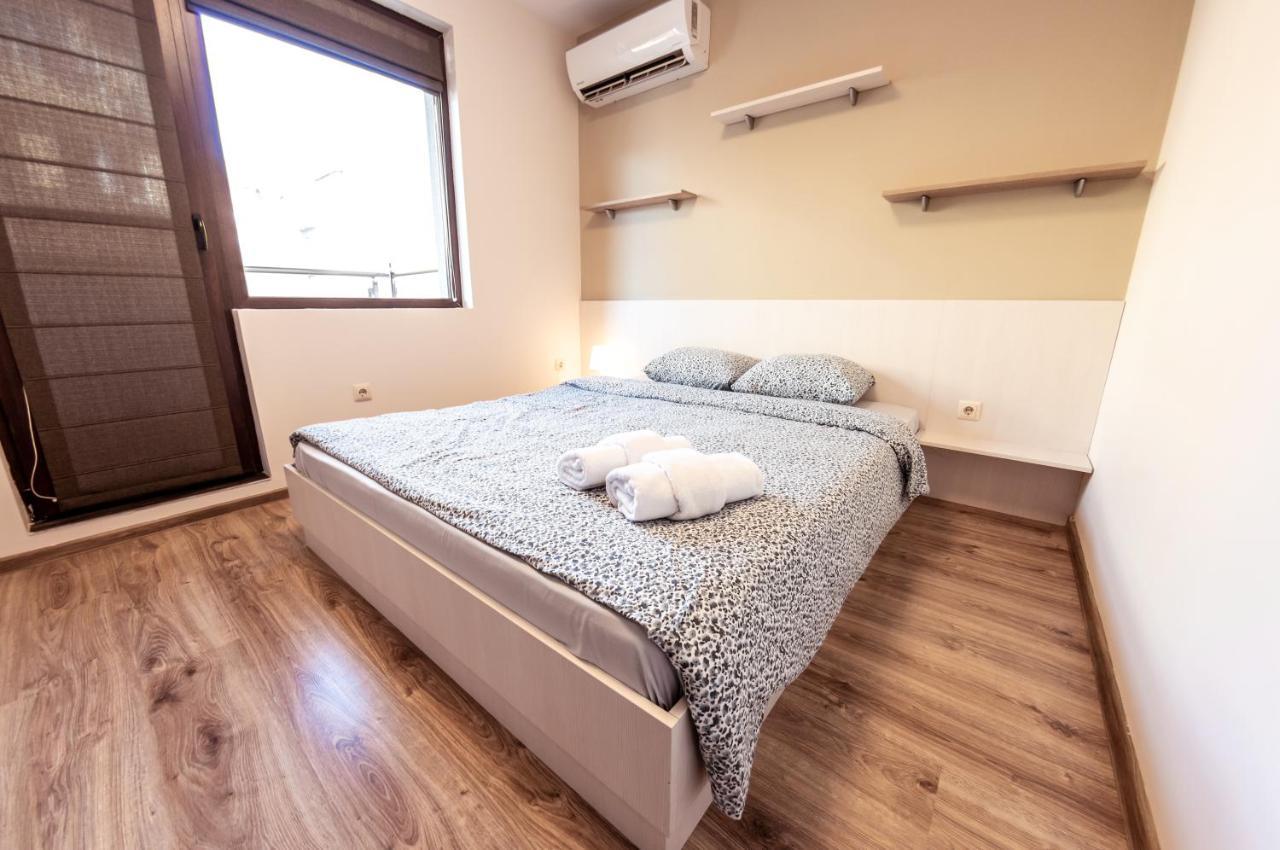 Bright 1Bdr Apartment With A Balcony Sofia Esterno foto