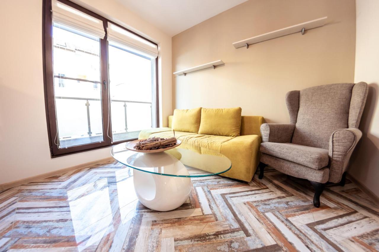 Bright 1Bdr Apartment With A Balcony Sofia Esterno foto